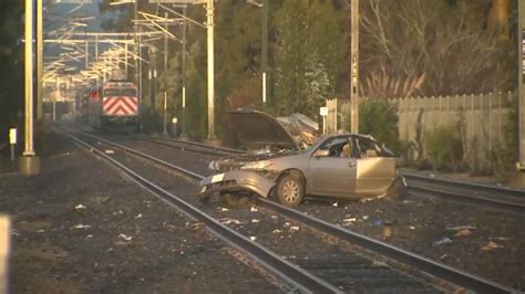 Caltrain strikes three vehicles in Burlingame